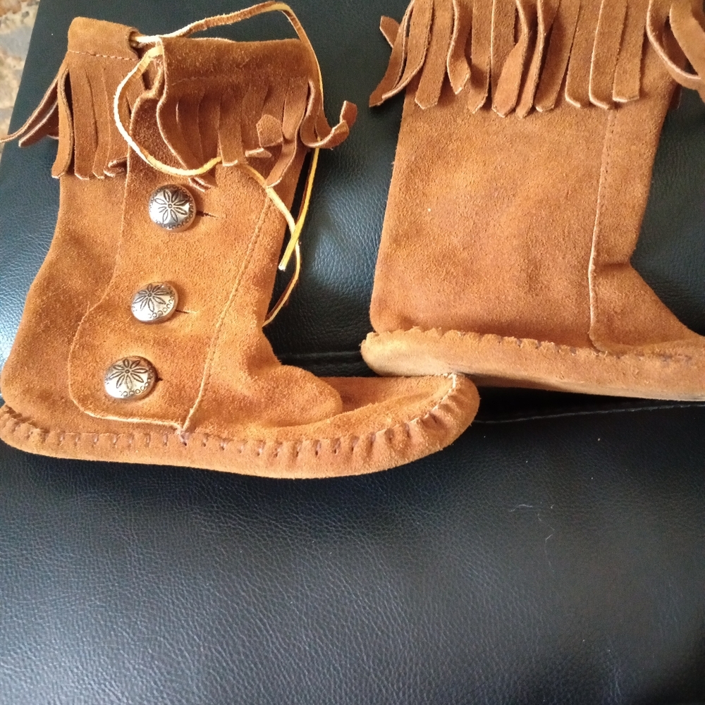 Kids Taos leather boots